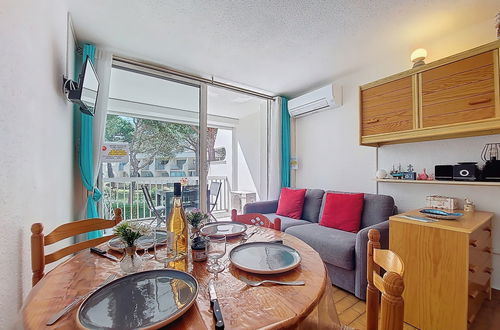 Foto 3 - Apartamento de 1 quarto em Le Grau-du-Roi com terraço