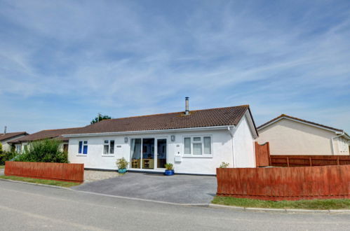 Photo 4 - 4 bedroom House in Padstow with garden and sea view