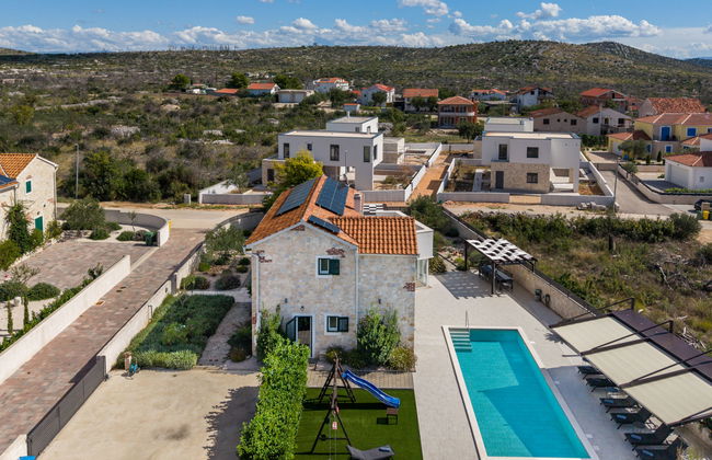Casa de 5 quartos em Sibenik com piscina privada e jardim - Foto 63