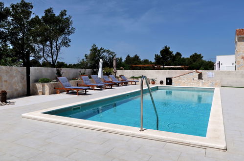 Photo 44 - Maison de 4 chambres à Sibenik avec piscine privée et vues à la mer