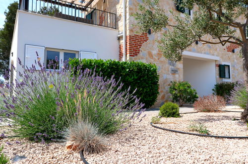 Photo 45 - Maison de 4 chambres à Sibenik avec piscine privée et vues à la mer