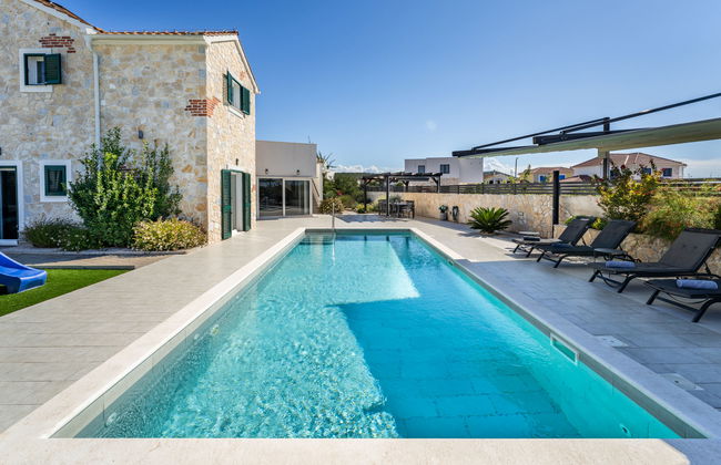 Casa de 5 quartos em Sibenik com piscina privada e jardim - Foto 1