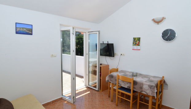 Apartment mit 2 Schlafzimmern in Stari Grad mit garten - Foto 4