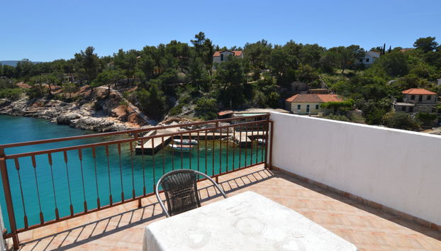 Apartment mit 2 Schlafzimmern in Stari Grad mit garten - Foto 2