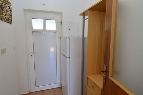 Photo 16 - 1 bedroom Apartment in Stari Grad with garden