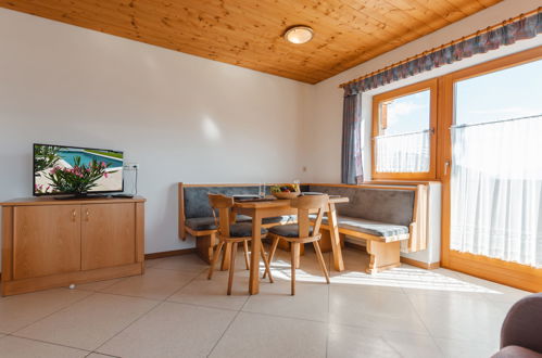 Foto 9 - Appartamento con 2 camere da letto a Wald im Pinzgau con giardino e vista sulle montagne