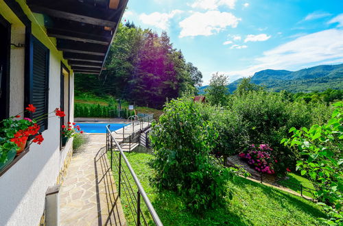 Photo 14 - 3 bedroom House in Delnice with private pool and garden