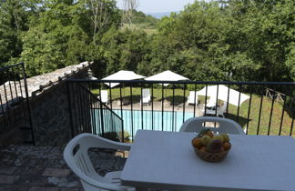 Foto 2 - Apartamento de 2 quartos em Bagnoregio com piscina e jardim