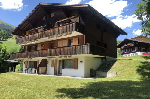 Foto 6 - Appartamento a Grindelwald con giardino