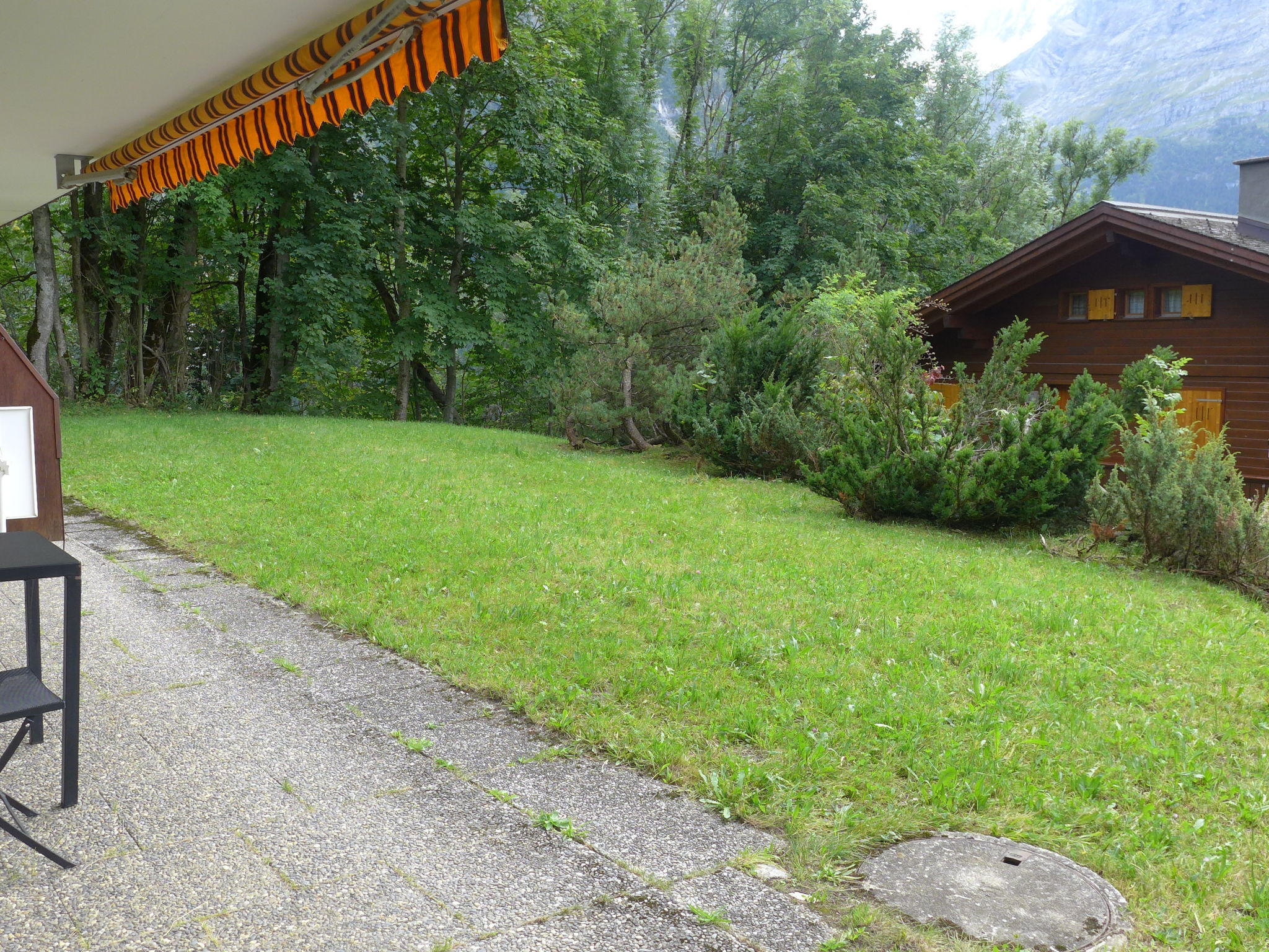 Foto 9 - Appartamento a Grindelwald con giardino