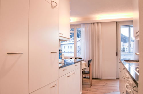 Foto 9 - Apartment mit 1 Schlafzimmer in Sankt Moritz mit garten und blick auf die berge
