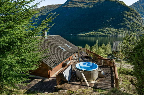 Foto 1 - Casa de 4 quartos em Vik i Sogn com terraço e sauna