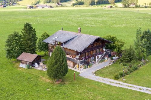 Photo 1 - Appartement de 2 chambres à Lenk avec jardin