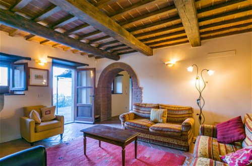 Foto 6 - Haus mit 3 Schlafzimmern in Cortona mit garten und terrasse