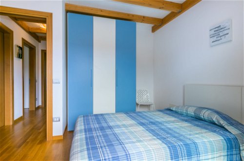 Foto 26 - Casa con 3 camere da letto a Lignano Sabbiadoro con piscina e vista mare
