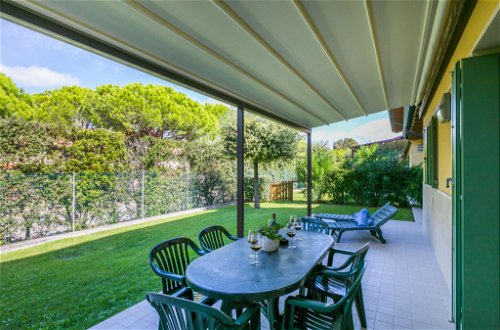 Foto 3 - Casa de 3 habitaciones en Lignano Sabbiadoro con piscina y vistas al mar