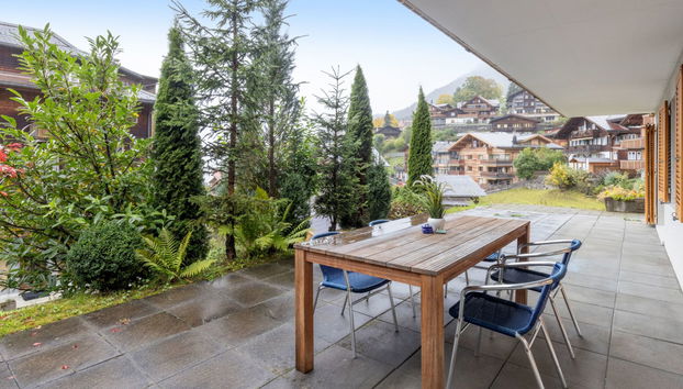 Appartamento con 3 camere da letto a Lauterbrunnen con terrazza - Foto 3