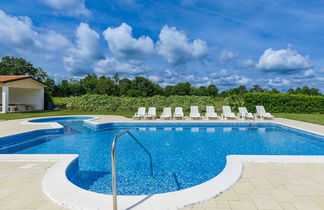 Photo 3 - Appartement de 1 chambre à Žminj avec piscine et jardin