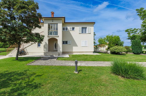 Photo 1 - Appartement de 1 chambre à Žminj avec piscine et jardin