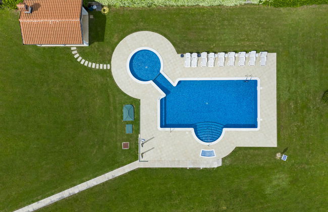 Apartamento de 2 quartos em Žminj com piscina e jardim - Foto 35