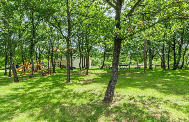 Apartamento de 2 quartos em Žminj com piscina e jardim - Foto 29