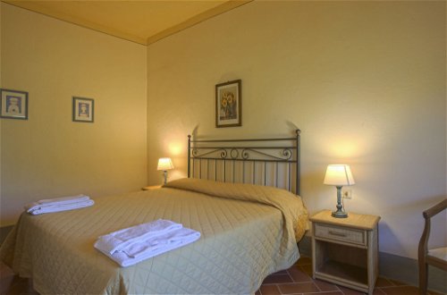 Foto 14 - Apartment mit 2 Schlafzimmern in Barberino Tavarnelle mit schwimmbad und garten