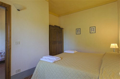 Foto 15 - Apartment mit 2 Schlafzimmern in Barberino Tavarnelle mit schwimmbad und garten