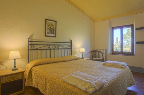 Foto 12 - Apartment mit 2 Schlafzimmern in Barberino Tavarnelle mit schwimmbad und garten