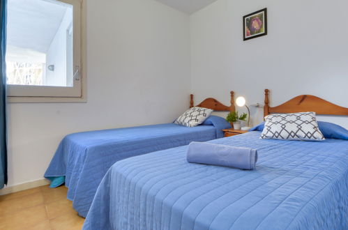 Foto 5 - Appartamento con 2 camere da letto a Roses con giardino e vista mare