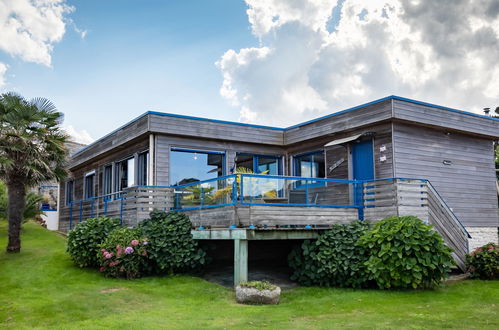 Photo 1 - Maison de 2 chambres à Plouezoc'h avec jardin et vues à la mer