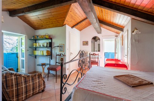 Foto 15 - Haus mit 3 Schlafzimmern in San Damiano d'Asti mit schwimmbad und garten