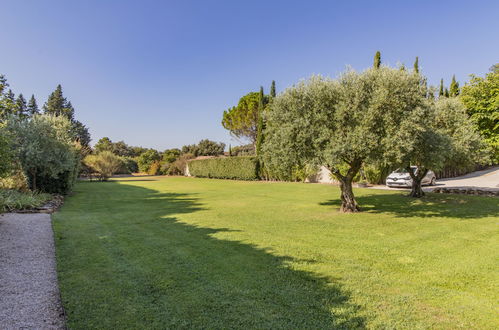 Foto 35 - Casa con 4 camere da letto a Uchaux con piscina privata e terrazza