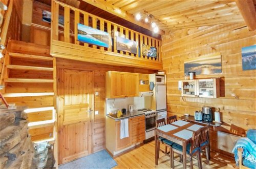 Foto 2 - Casa de 1 habitación en Kuusamo con sauna y vistas a la montaña