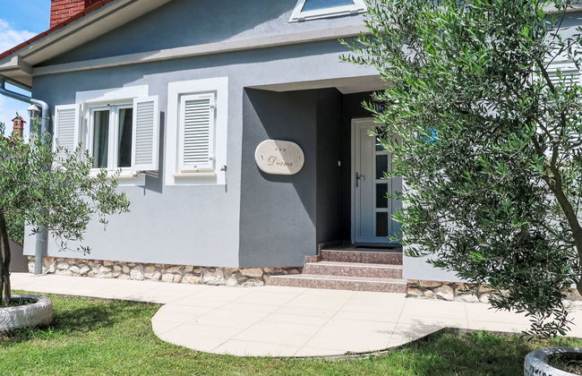 Casa de 4 quartos em Kršan com piscina e jardim - Foto 10