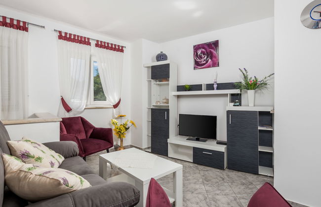 Casa de 4 quartos em Kršan com piscina e jardim - Foto 12