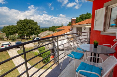 Foto 27 - Casa de 3 habitaciones en Kršan con piscina y vistas al mar