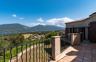 Photo 2 - Maison de 5 chambres à Propriano avec jardin et vues à la mer