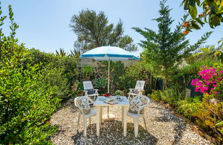 Photo 2 - Maison de 2 chambres à Villasimius avec jardin et terrasse