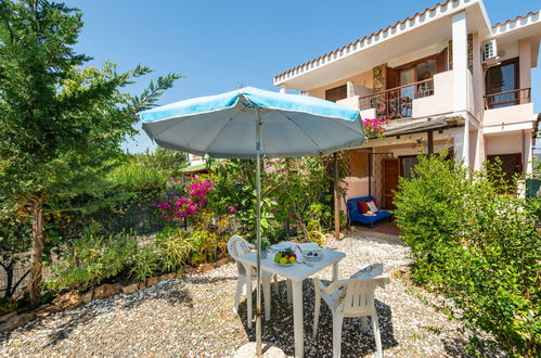 Photo 6 - Maison de 2 chambres à Villasimius avec jardin et terrasse