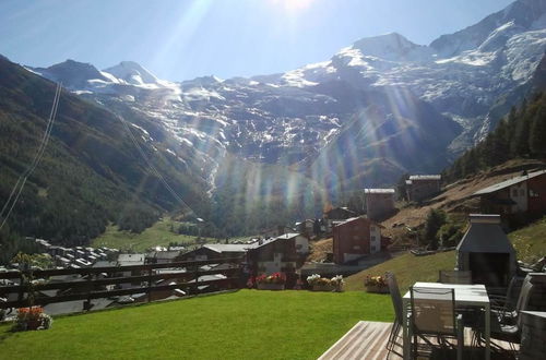 Foto 5 - Appartamento con 2 camere da letto a Saas-Fee