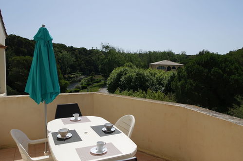 Foto 6 - Appartamento con 2 camere da letto a Six-Fours-les-Plages con piscina e terrazza