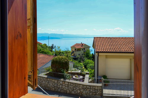Foto 4 - Appartamento con 3 camere da letto a Matulji con giardino e terrazza