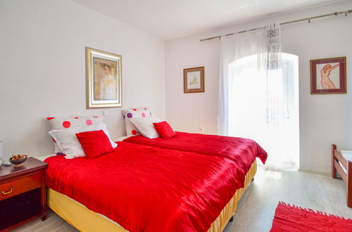 Foto 5 - Appartamento con 3 camere da letto a Matulji con giardino e terrazza
