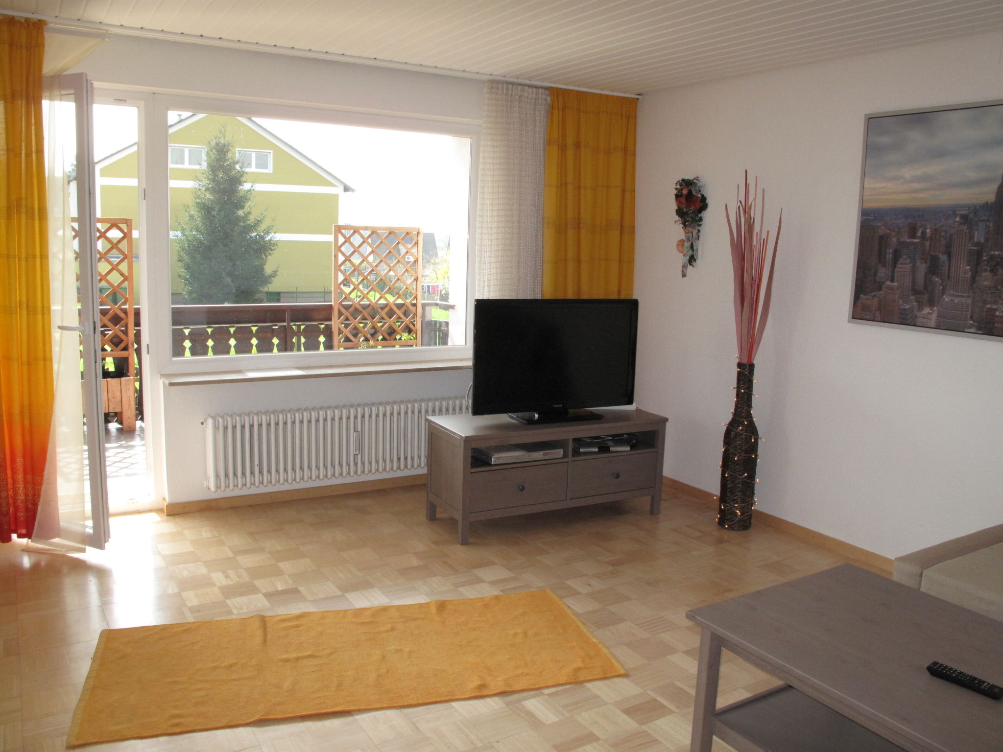 Foto 14 - Apartamento de 3 quartos em Friesenheim com jardim e vista para a montanha