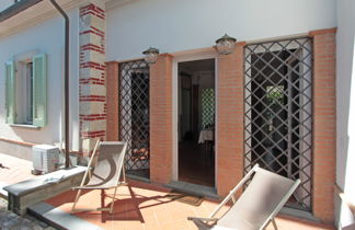 Photo 3 - 2 bedroom House in Forte dei Marmi with garden and sea view