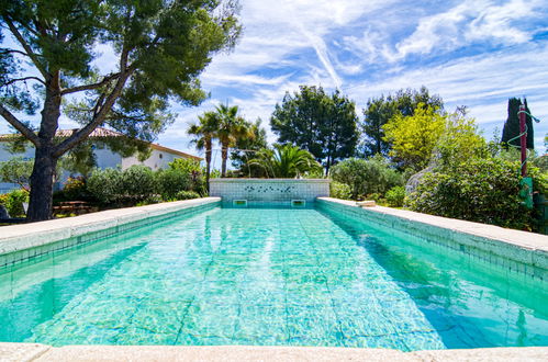 Foto 25 - Appartamento con 1 camera da letto a Sanary-sur-Mer con piscina e giardino