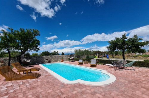 Foto 4 - Casa con 4 camere da letto a Zemunik Donji con piscina privata e vista mare