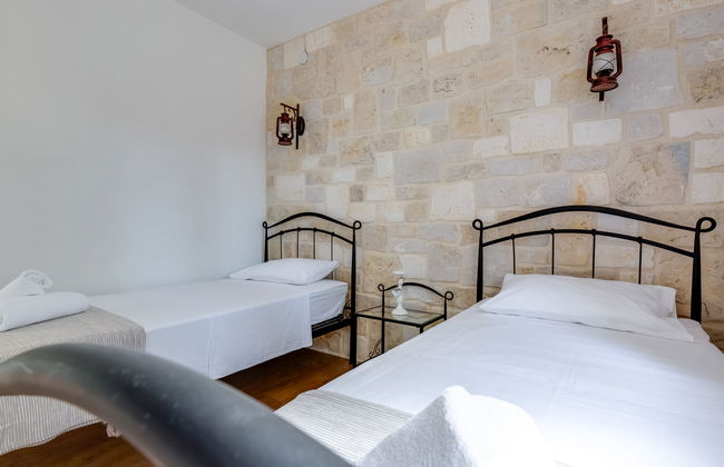 Casa de 5 quartos em Zemunik Donji com piscina privada e jardim - Foto 19