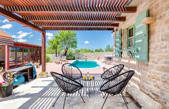 Casa de 5 quartos em Zemunik Donji com piscina privada e jardim - Foto 4