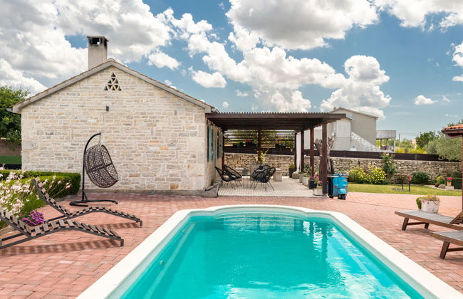 Casa de 5 quartos em Zemunik Donji com piscina privada e jardim - Foto 44